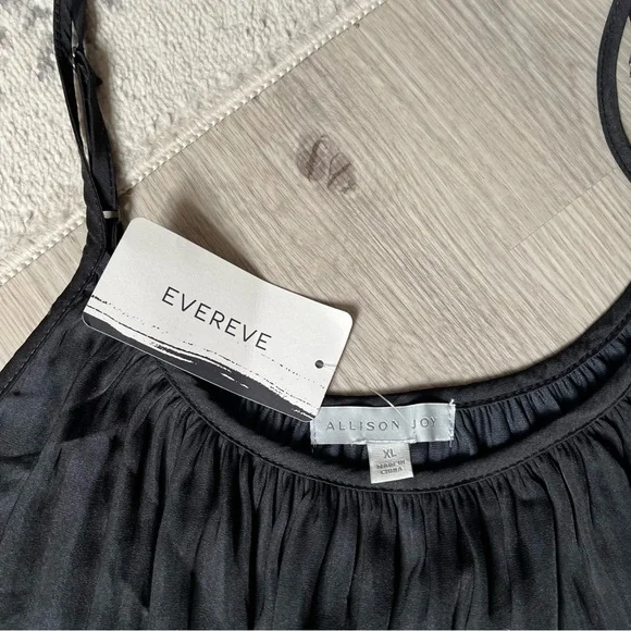 NWT Evereve Allison Joy Brynn Pleated Cami XL Black Flowy Lightweight Neutral - Picture 8 of 12